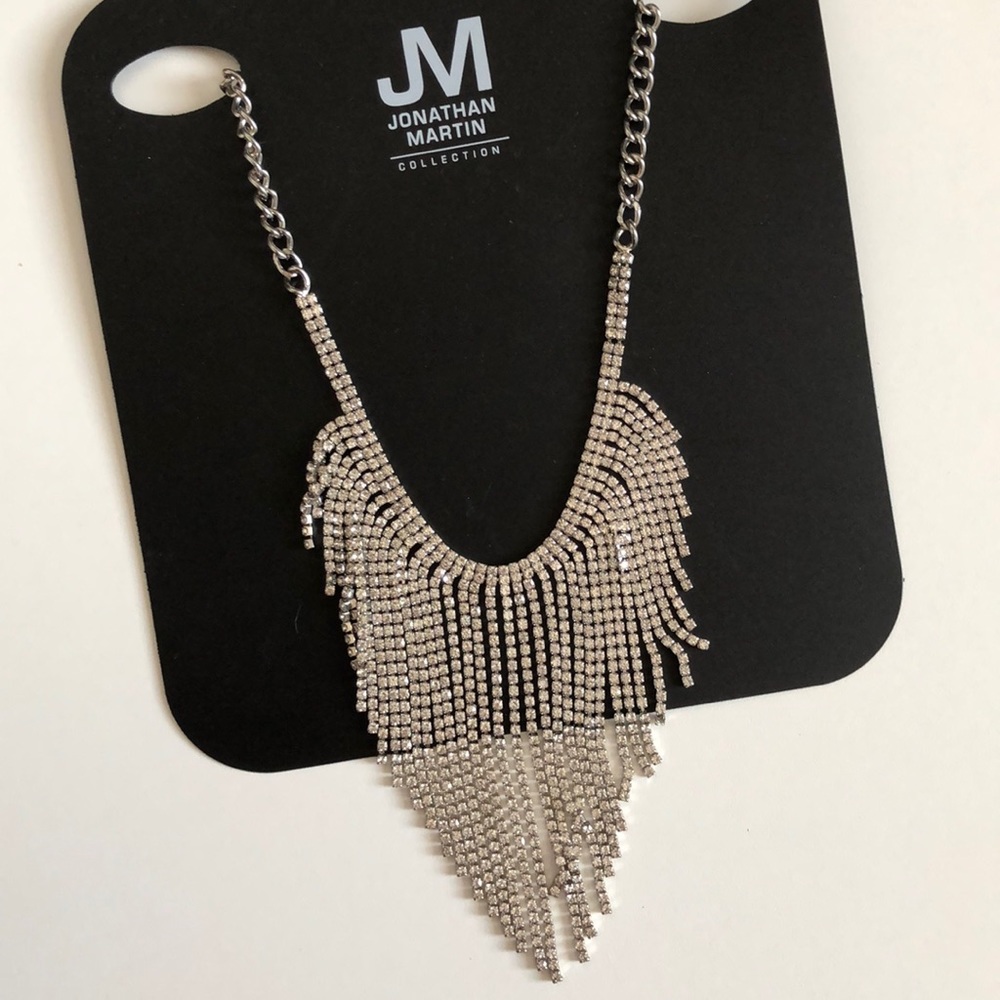 NWT- layered necklace
